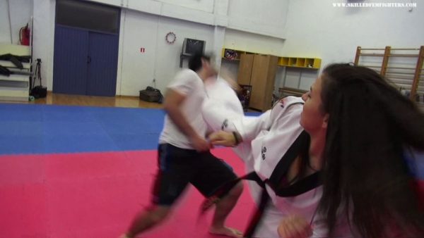 Iva kicking and selfdefence in dobok-0