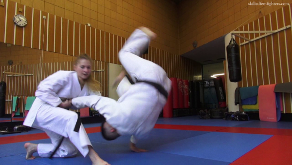 Michaela jiu jitsu action-3875