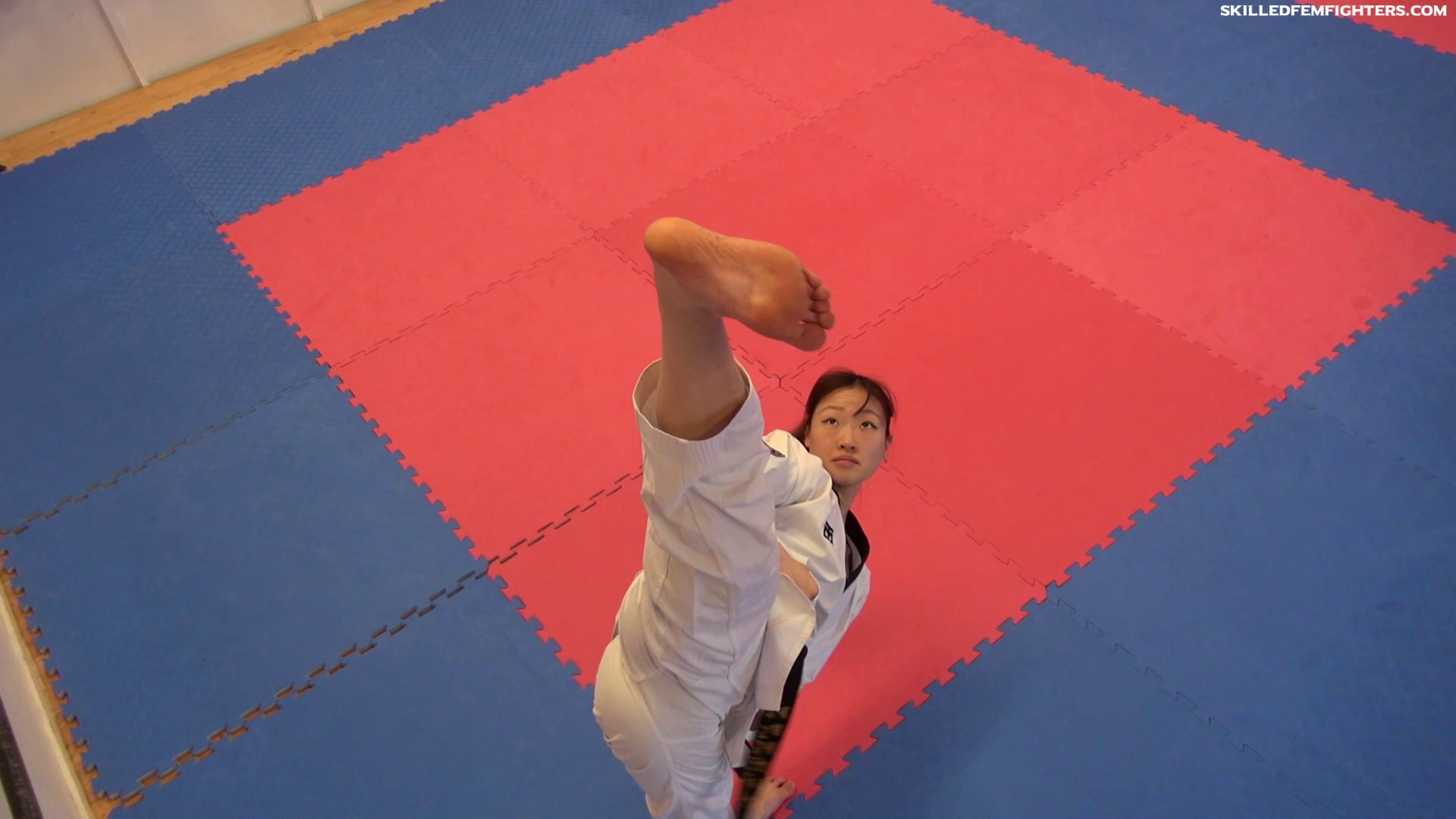 Eva taekwondo action skilledfemfighters com
